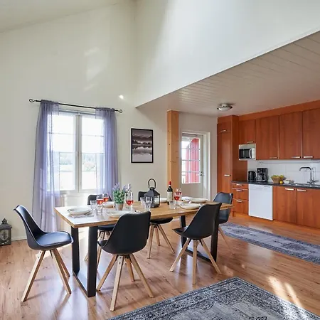 Inn Molnby 4*