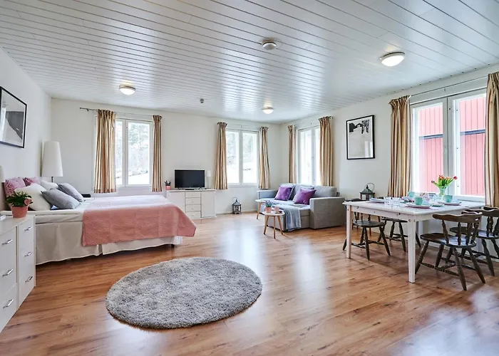 بيت ريفي Molnby 4*