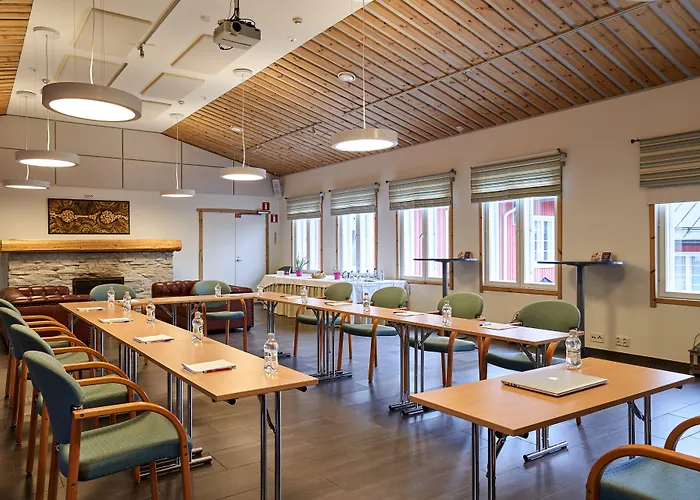 بيت ريفي Molnby 4*